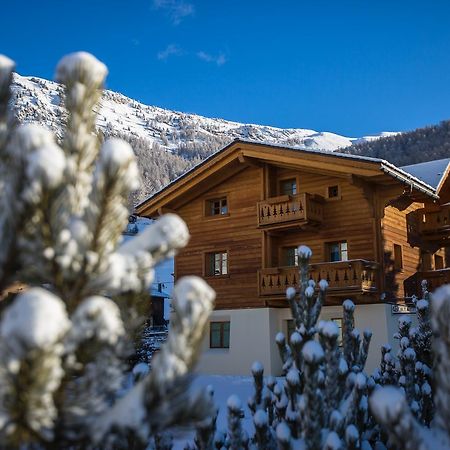 Les Fleurs Bleues Aparthotel Livigno Exterior photo